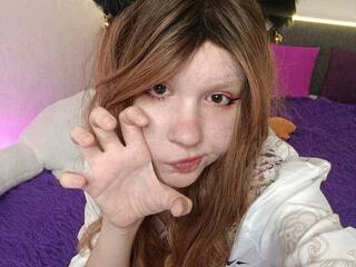 エロティックなビデオチャット Emmy-Rise