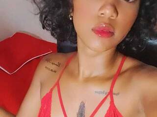 エロティックなビデオチャット Emy-02