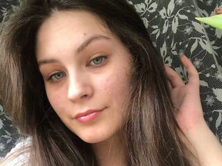 エロティックなビデオチャット EOlika