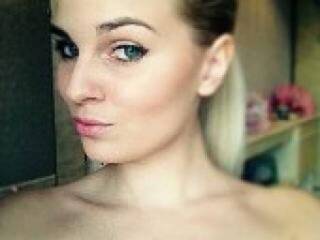 エロティックなビデオチャット erickaa