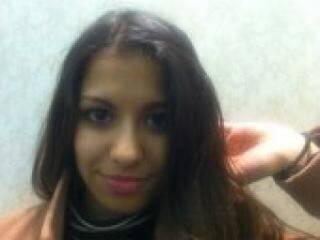 エロティックなビデオチャット esskada