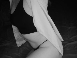 エロティックなビデオチャット Essy-Vettie