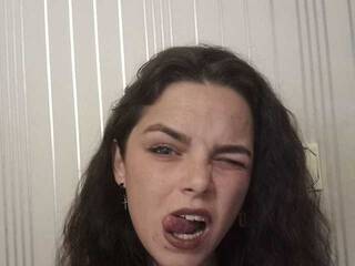 エロティックなビデオチャット Ethel-Peterson