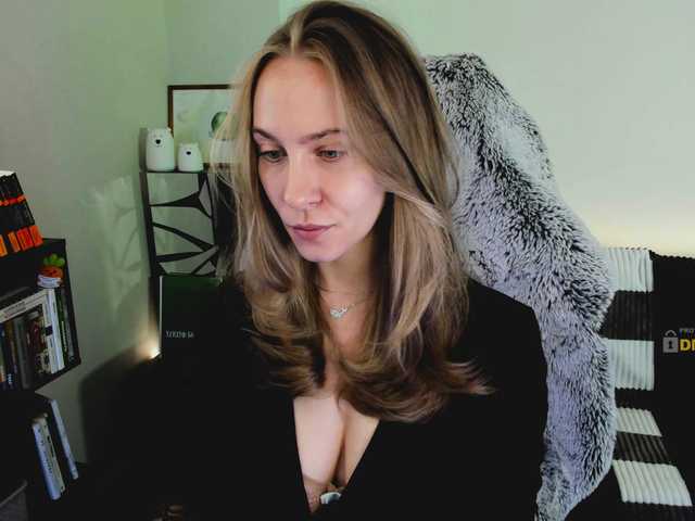 ブロードキャストスクリーンショット Adamova_Eva