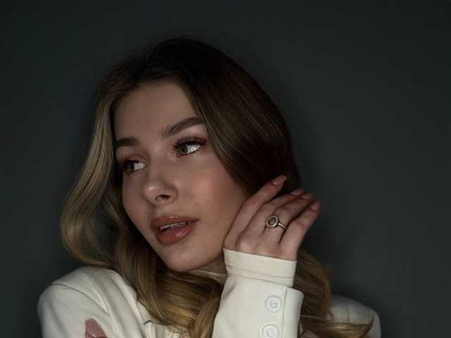 プロフィールの写真 EvaEllis