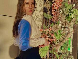 エロティックなビデオチャット NickyColienc