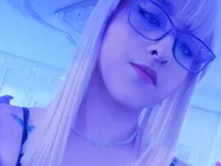 エロティックなビデオチャット evelynaomi