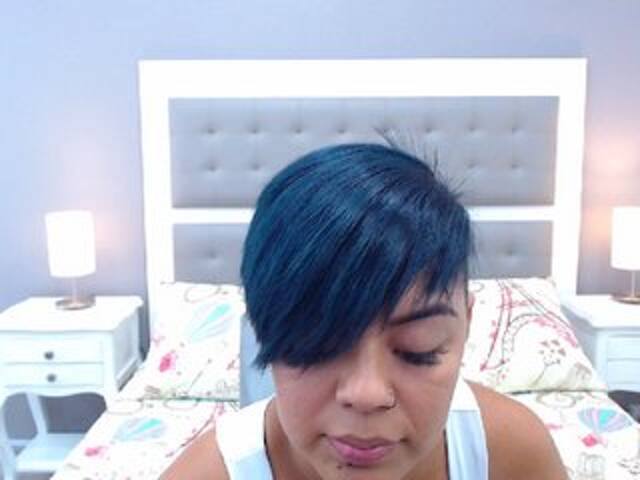 ブロードキャストスクリーンショット EvelynOwens