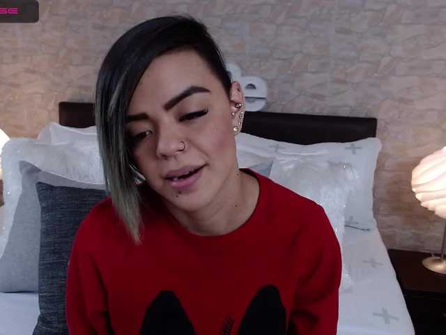 ブロードキャストスクリーンショット EvelynOwens