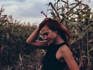 エロティックなビデオチャット EvOchka100