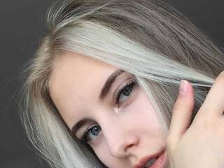 エロティックなビデオチャット Evvvaaa