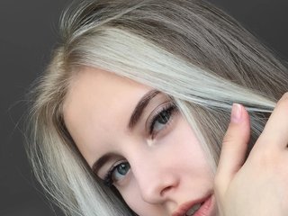 エロティックなビデオチャット Evvvaaa