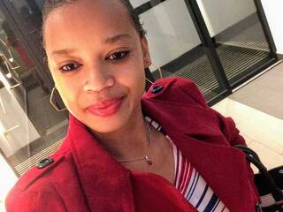 エロティックなビデオチャット EVY15