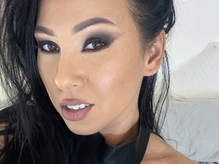 エロティックなビデオチャット ExoticB3auty