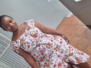 エロティックなビデオチャット FatJBooty69