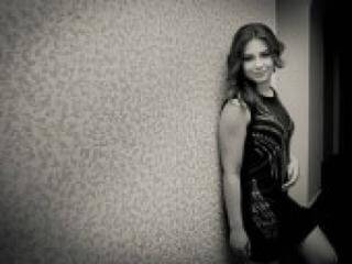 エロティックなビデオチャット favone