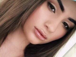 エロティックなビデオチャット FebruaryLynx