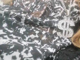 エロティックなビデオチャット FeraeCat