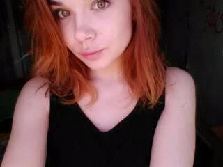 エロティックなビデオチャット fierylori