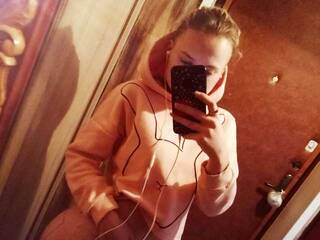 エロティックなビデオチャット Flamea