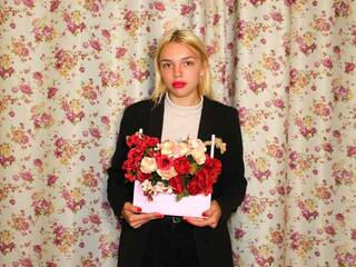 エロティックなビデオチャット WindsOfChange