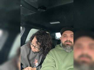 エロティックなビデオチャット Flora8845