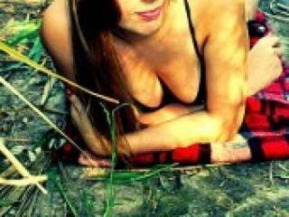 エロティックなビデオチャット floriiidaaa