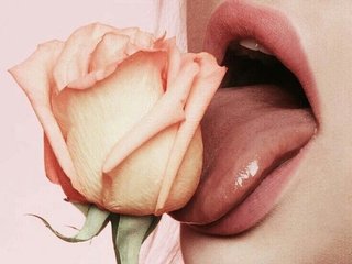 エロティックなビデオチャット Innocent_Flower