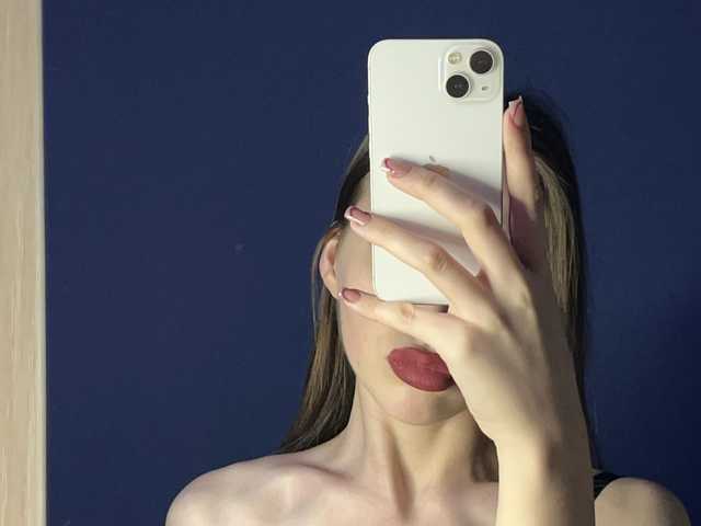 プロフィールの写真 KRISTIshow