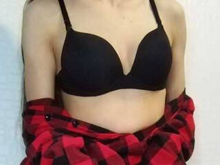 エロティックなビデオチャット FOXY2023