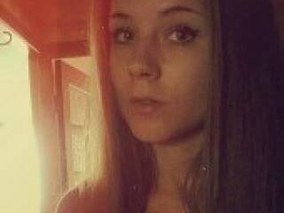 エロティックなビデオチャット foxygirl987