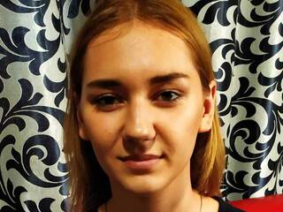 エロティックなビデオチャット FridaKind