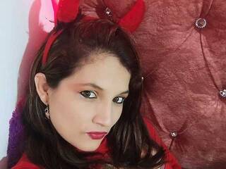 エロティックなビデオチャット GatubelaHot69