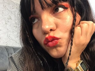 エロティックなビデオチャット GiannaVikande