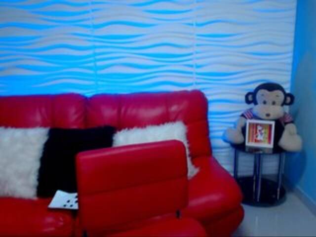 ブロードキャストスクリーンショット GiannaWatson