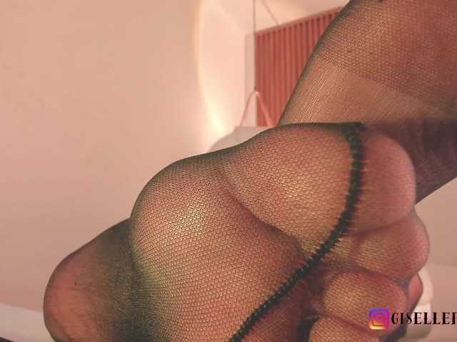 写真 gigifontaine Your new dream in pantyhose is here! come add me Fav and enjoy me !! #pantyhose #mistress #feet #squirt #bigpussy