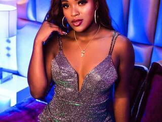 エロティックなビデオチャット GinnaDiior