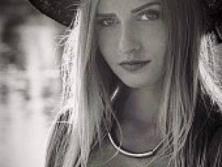 エロティックなビデオチャット gostova3399