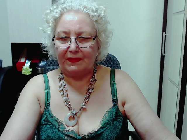 ブロードキャストスクリーンショット GrannyWants