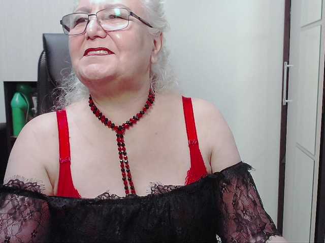 ブロードキャストスクリーンショット GrannyWants