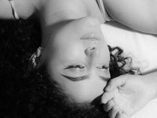 エロティックなビデオチャット grecia1919