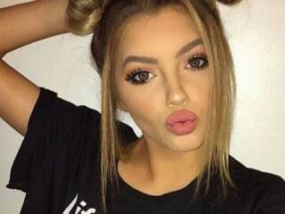 エロティックなビデオチャット LiLuGrey