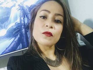 エロティックなビデオチャット HaishyFox