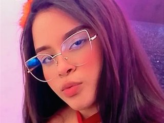 エロティックなビデオチャット hanamilkk