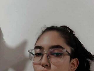 エロティックなビデオチャット HannaGrace