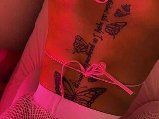 エロティックなビデオチャット Happyloverxo