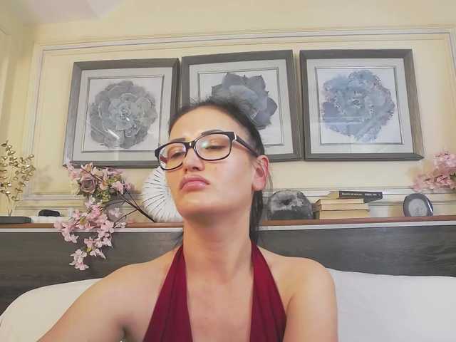 ブロードキャストスクリーンショット HellenDesire