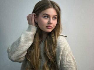 エロティックなビデオチャット HeyBelly