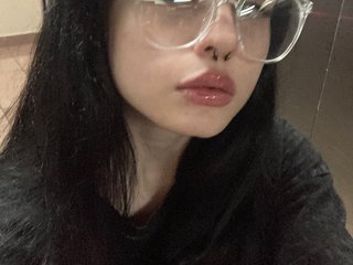 エロティックなビデオチャット KittiGirl