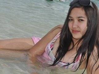 エロティックなビデオチャット hillarycute